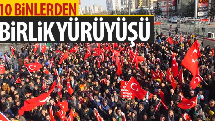 Onbinler teröre karşı omuz omuza