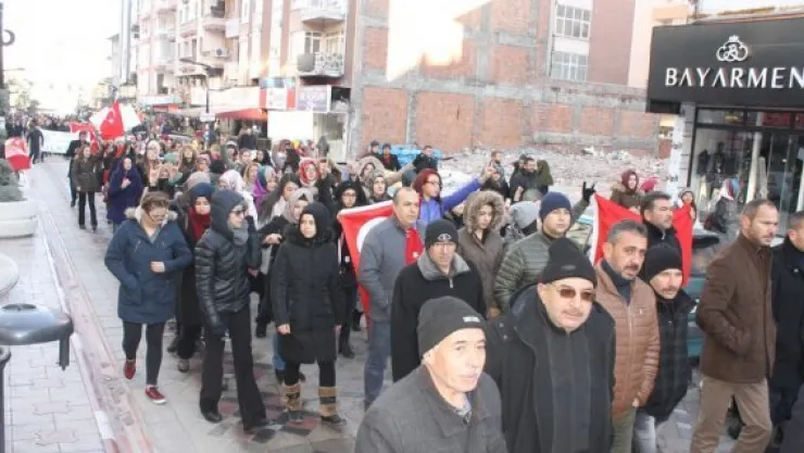 Kayseri'deki terör saldırısına tepkiler çığ gibi büyüyor