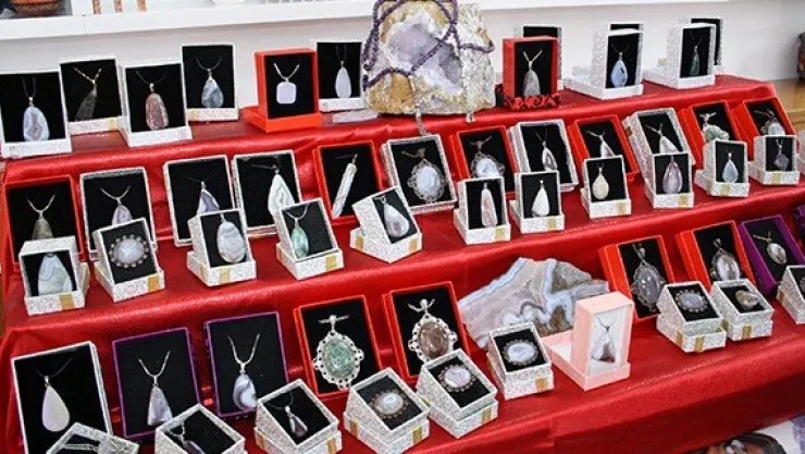 Aydıncık'ta çıkarılan ametist taşı Yozgat'ta tanıtılacak