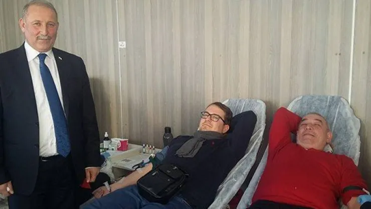 Kan bağışı kampanyasına büyük katılım