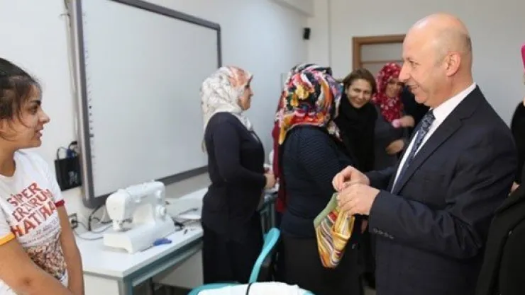 Kocasinan'da bilgisayar kullanımı dersine başvurular başladı