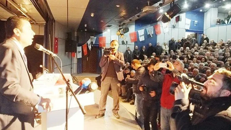 Meclisteki siyasi terörü lanetliyoruz