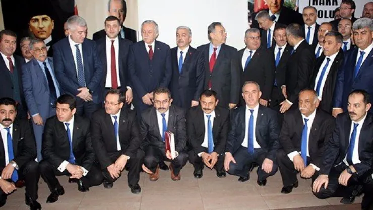 MHP'de Yücebaş güven tazeledi