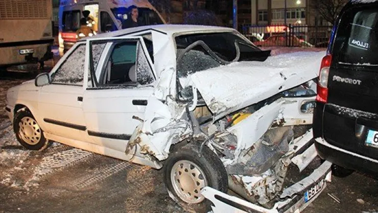 Yozgat'ta zincirleme trafik kazası: 4 yaralı