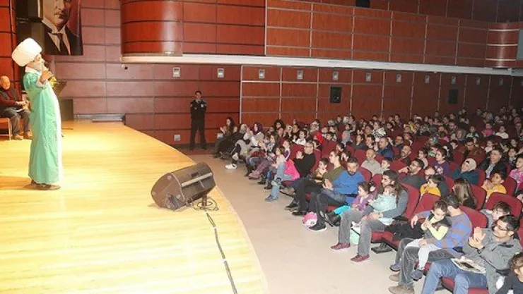 Büyükşehir çocukları tiyatro ile buluşturuyor