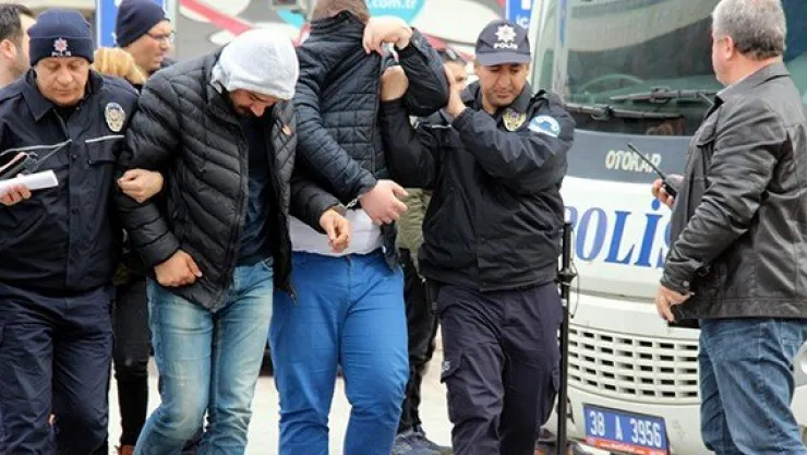 Cinayetten 10 sanık hakim karşısında