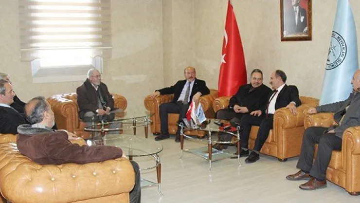 Mustafa Yalçın göreve başladı