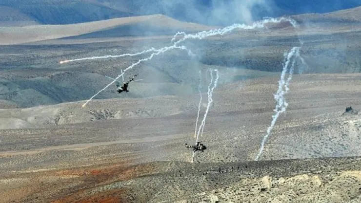 Azerbaycan, Ermenistan'ın karargah olarak kullandığı mevzileri imha etti
