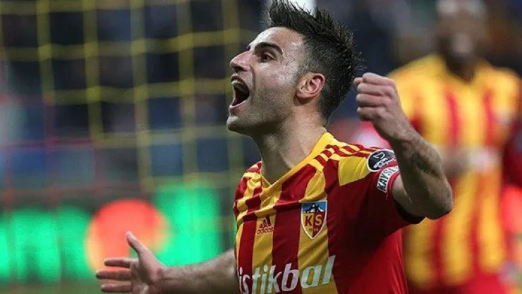 Deniz Türüç Galatasaray'a transfer oluyor