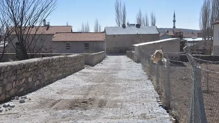Develi'de parke çalışmaları tüm hızıyla devam ediyor