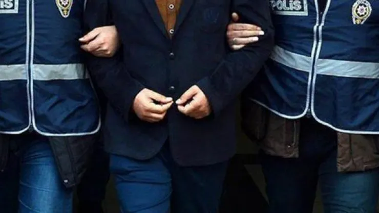 FETÖ'den aranan eski istihbarat müdürü yakalandı