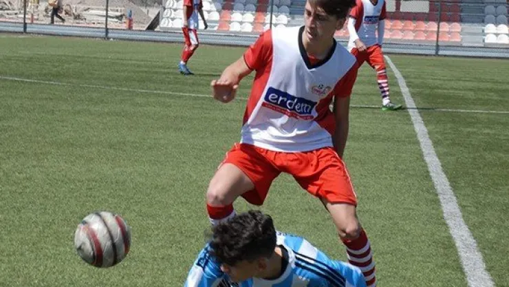 Kayseri Meysuspor-Amarat Gençlik: 7-2