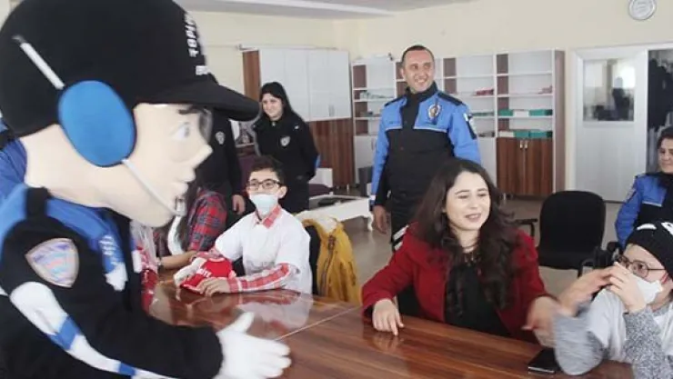 Lösemili çocuklar TDP'de moral buldu