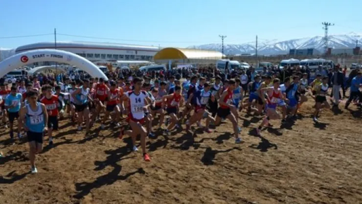 Okullar arası kros Türkiye birinciliği sona erdi