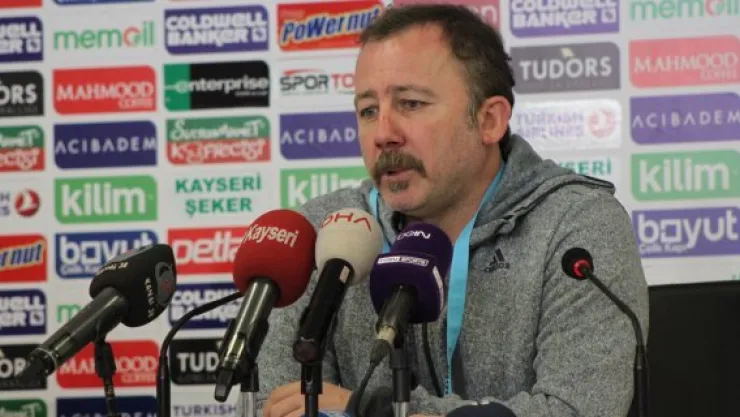 Sergen Yalçın: 'Böyle bir penaltıya kargalar bile güler'