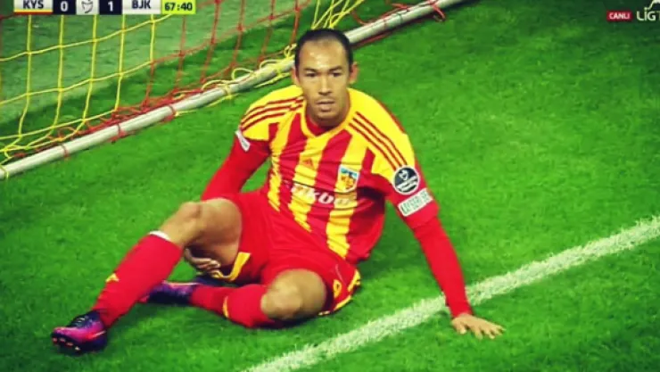 Umut 34 yaşında