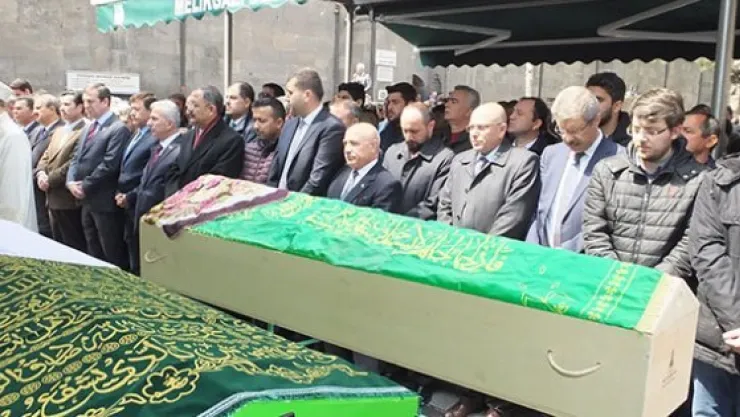 Doğan Havur'un annesi toprağa verildi