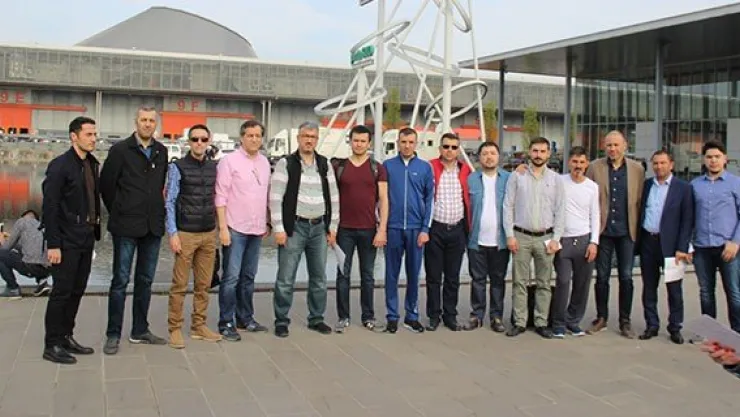 KAYMOS üyeleri Milano'ya çıkarma yaptı