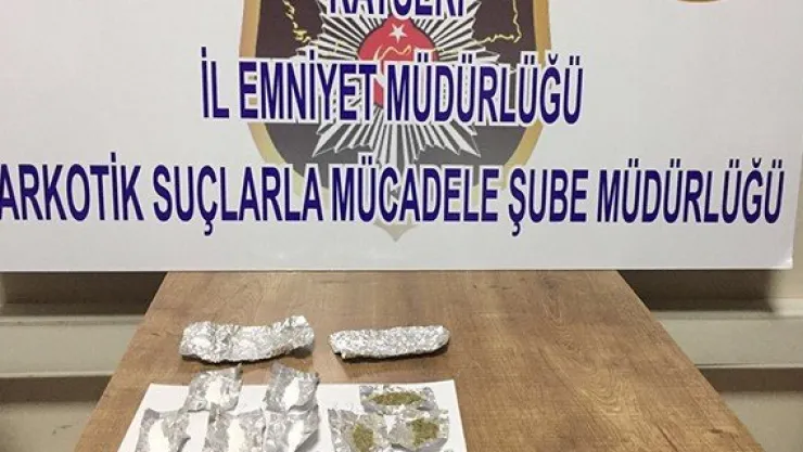 Zehir tacirleri gözaltına alındı