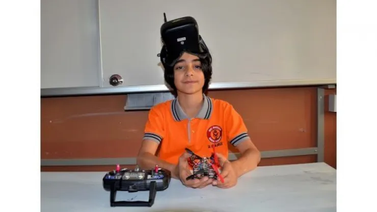 Ortaokul öğrencisinden 'bomba bulan casus drone'