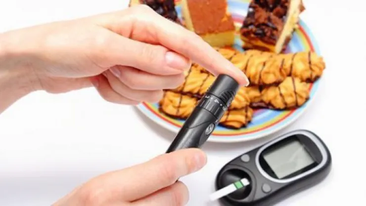 Şeker hastaları oruç tutabilir mi?