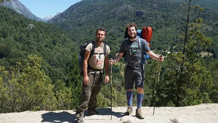 Sırt çantasıyla devr-i alem yaptı