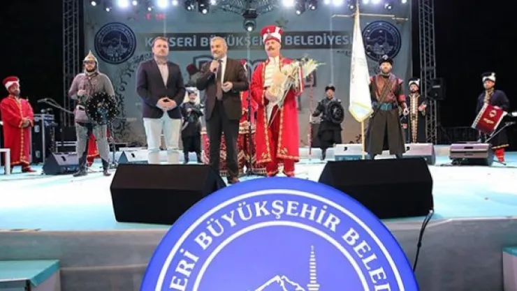 Sufi Mehter Ramazan Sokağı'nda konser verdi