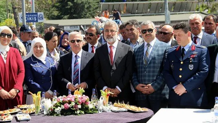 Türkiye'nin en kapsamlı El Sanatları Sergisi Kayseri'de açıldı