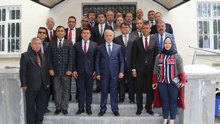 Vali Kamçı Pınarbaşı'nda muhtarlarla buluştu