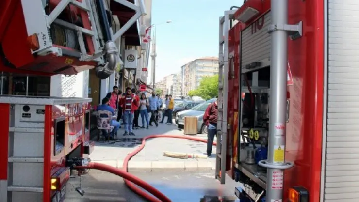 9 katlı binada çıkan yangın korkuttu