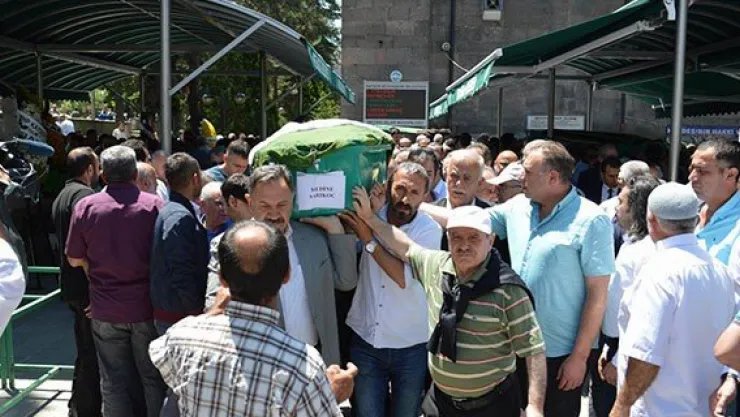 Başbakanlık Müşaviri İbrahim Sarıkoç'un annesi vefat etti