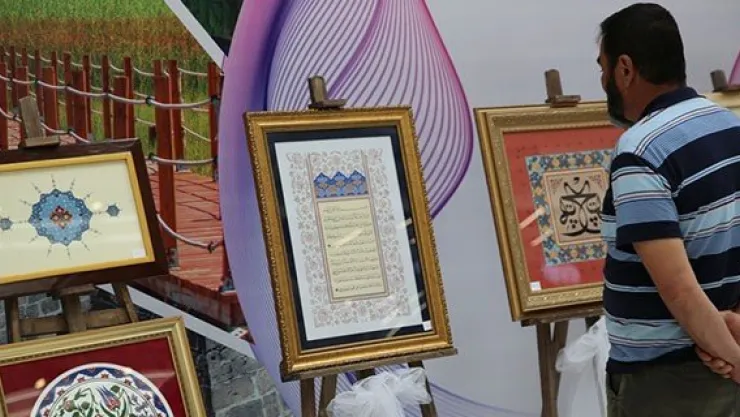 Melmek öğrencileri tezhip sergisi açtı