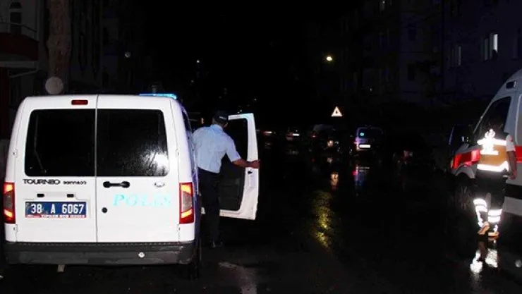 Yıldırım düştü, büyük korku yaşandı