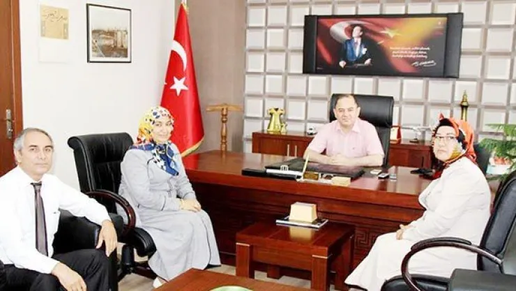 Yılın Hemşiresi ve Ebesinden Sağlık Müdürüne ziyaret