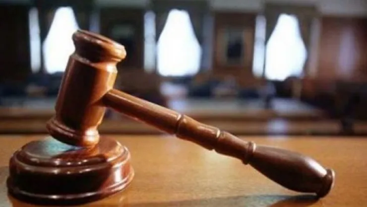 Babasını balyozla öldüren sanığa müebbet hapis cezası