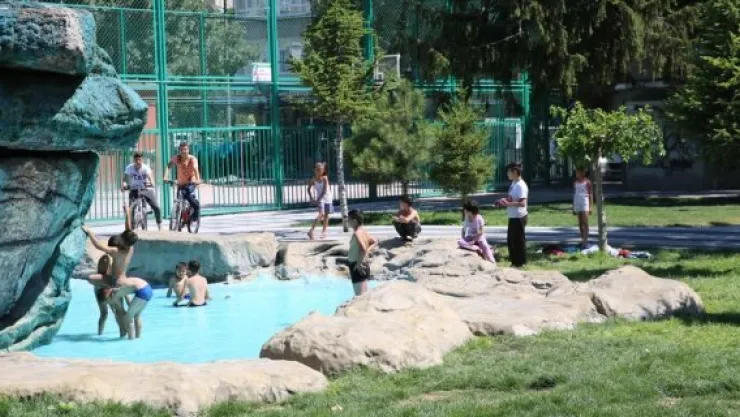 Melikgazi park havuzlarında yüzmek yasak