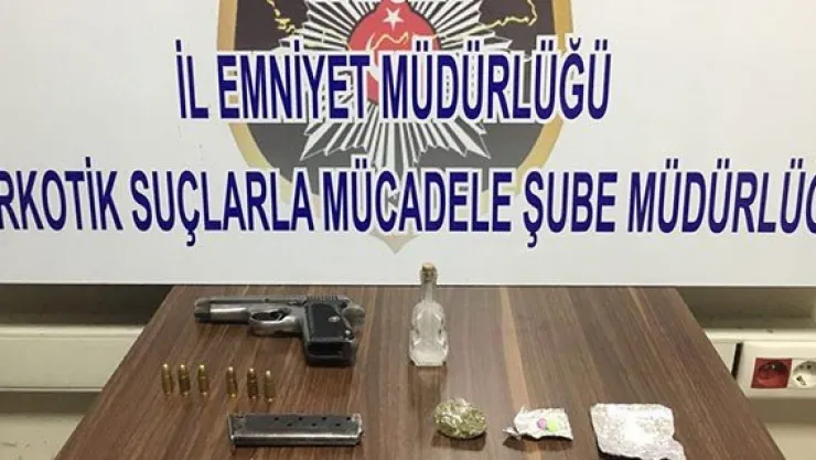 Zehir taciri 4 kişi gözaltına alındı