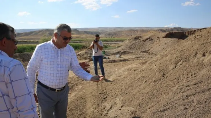 Başkan Çelik, Sarıoğlan da incelemelerde bulundu