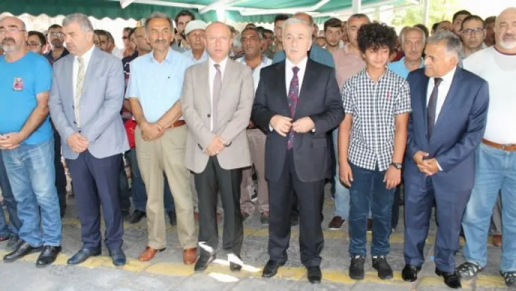 Mülayim son yolculuğuna uğurlandı