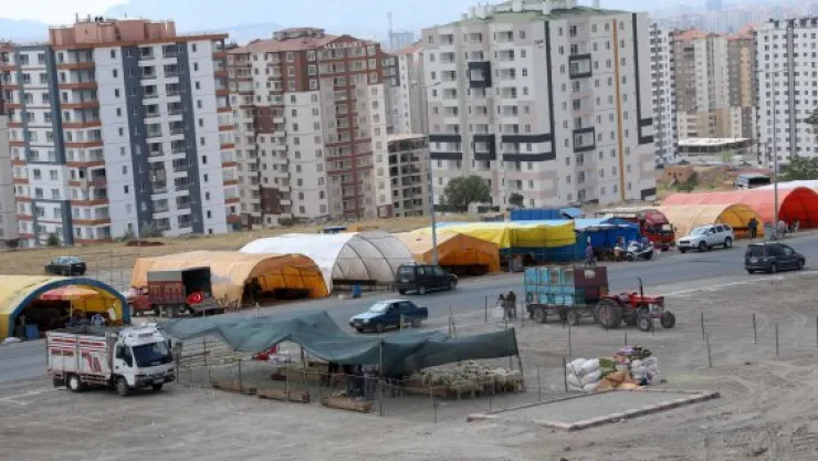 Talas kurban pazarı bayrama hazır