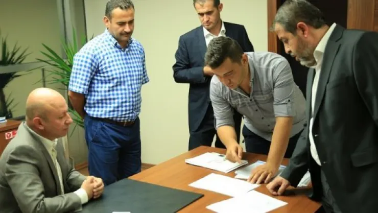 Çolakbayrakdar, "ruhsatlar Ekim'de hazır"