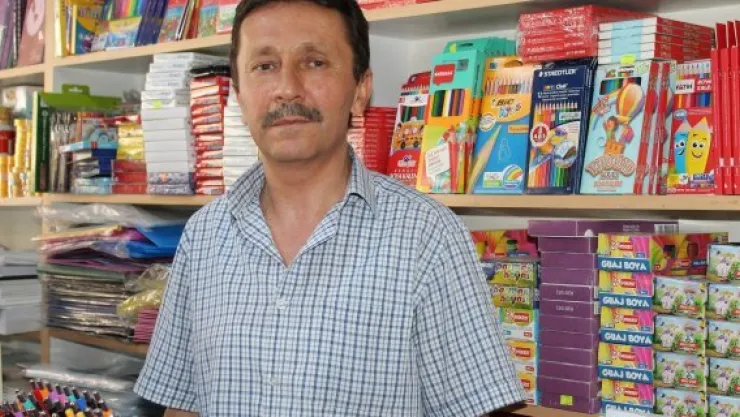 Kırtasiyeciler zincir marketlere tepkili