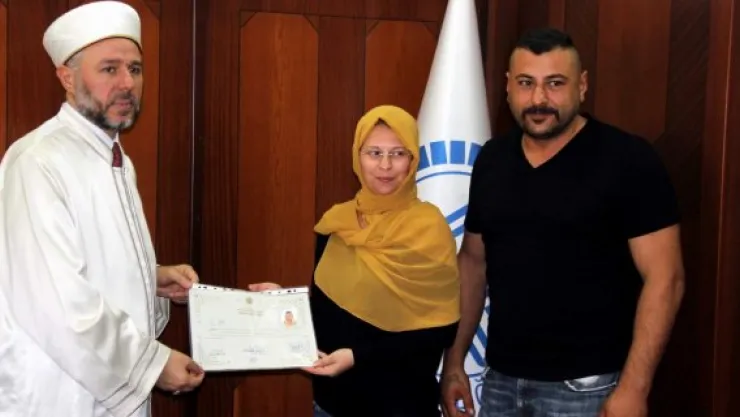 Polonyalı Monika Müslüman oldu