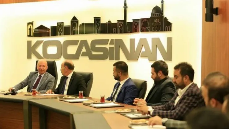 Başkan Çolakbayrakdar, Ak Partilileri ağırladı