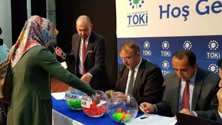 Develi'de 129 daire için kuralar çekildi