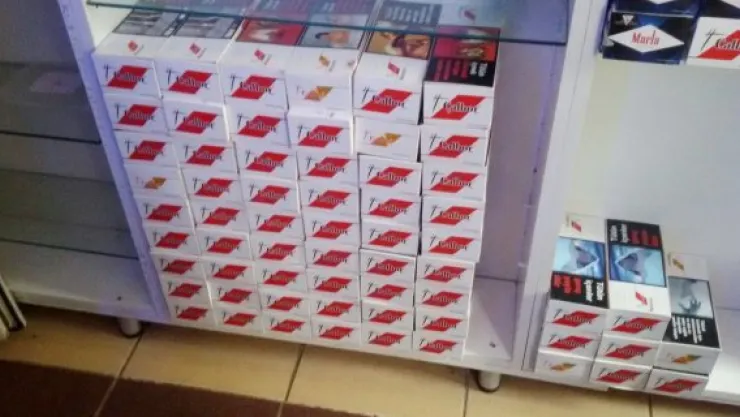 İşyerinde bin 410 paket kaçak sigara