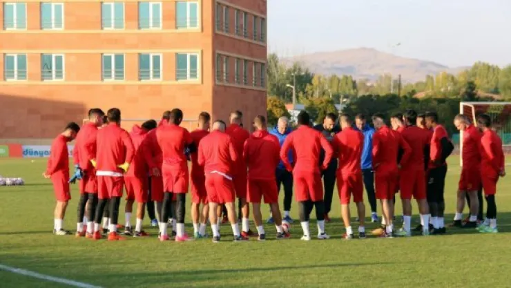 Kayserispor Fenerbahçe'den puan almak istiyor