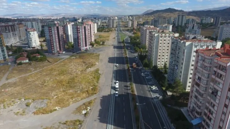 Taha Carım Bulvarı'nda çalışmalar sürüyor