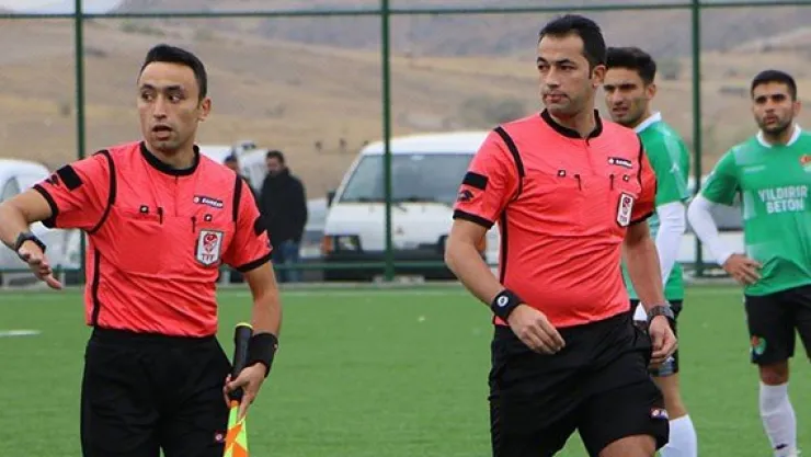 Hakemin boğazını sıkan oyuncuya 16 maç ceza