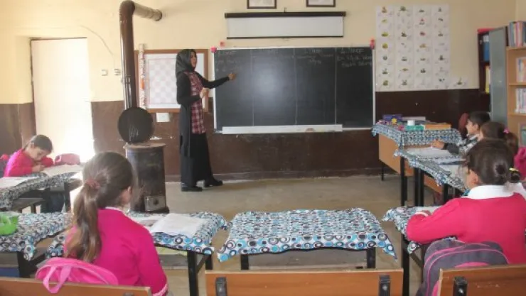 Kayseri'nin gururu idealist öğretmen